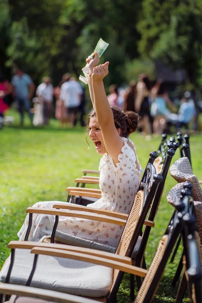 Premii jocuri nuntă Bucurie și premii la jocurile de nuntă moderate de Wedding Masters